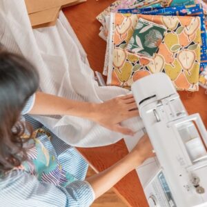 《實體體驗課程》  手縫寶寶兜兜 - 5/2、6/6 下午3:00-4:00