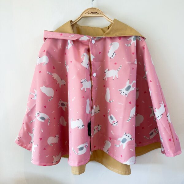 企鵝粉防風防雨斗篷