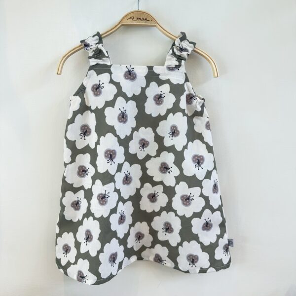 蝴蝶花灰 肩帶洋裝 /長大可當上衣穿/