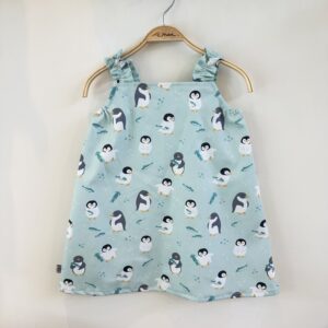 企鵝粉 肩帶洋裝 /長大可當上衣穿/ (複製)